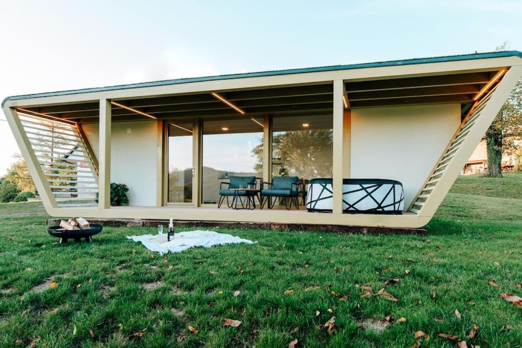 Holiday House Hona Lux Velike Lasce Exteriér fotografie