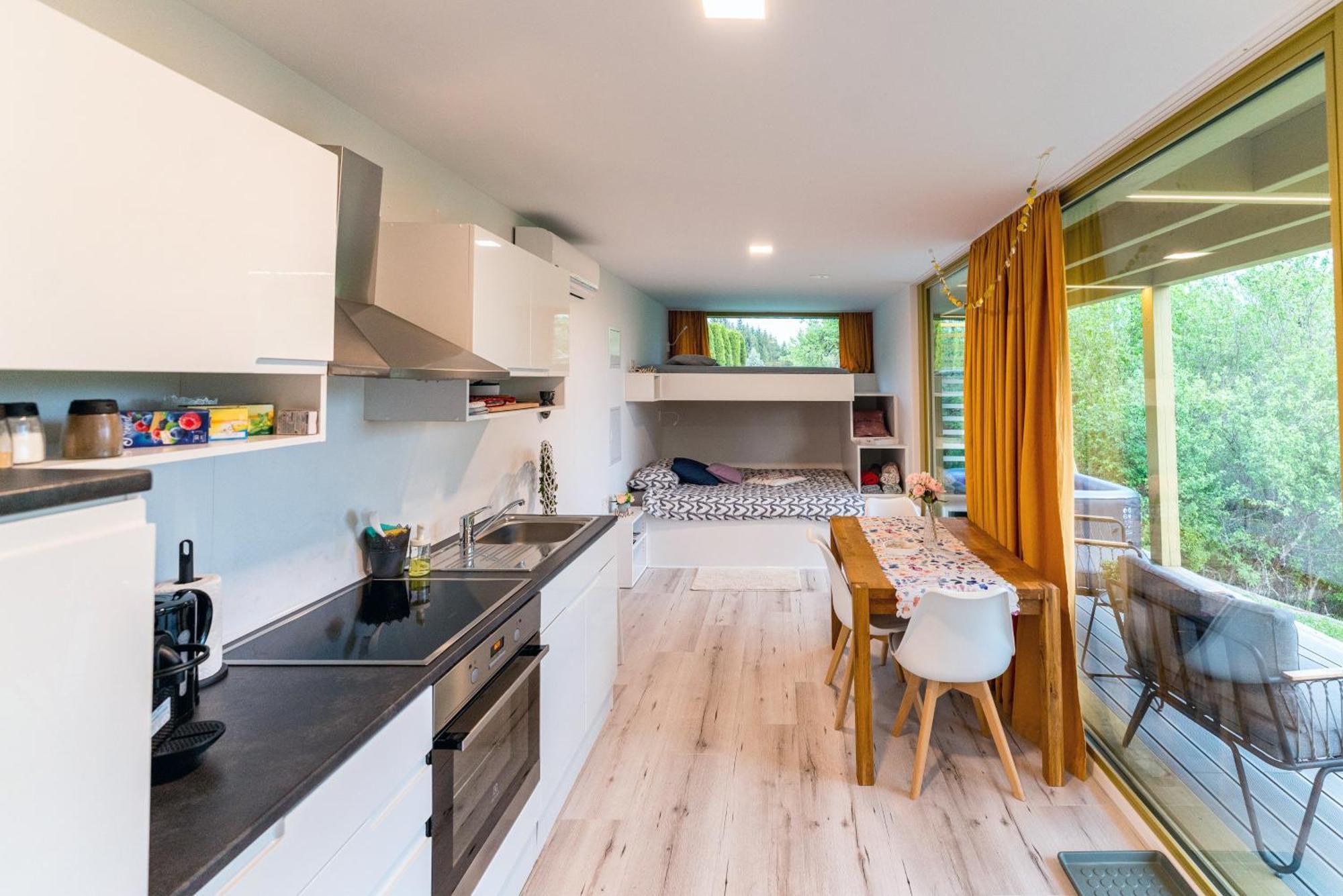 Holiday House Hona Lux Velike Lasce Exteriér fotografie
