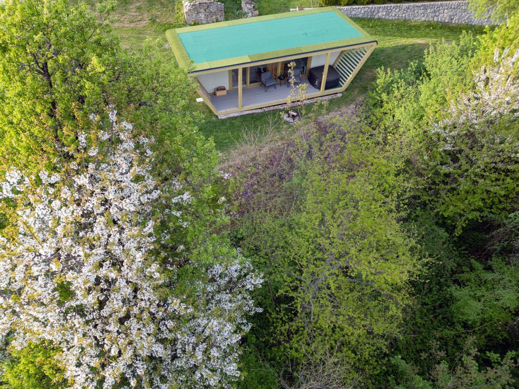 Holiday House Hona Lux Velike Lasce Exteriér fotografie